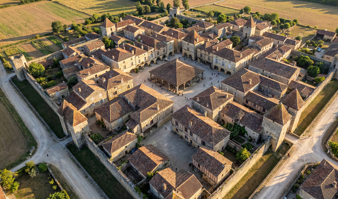 【徹底解剖】中世のベンチャー都市「バストイド」に学ぶ、持続可能な未来のまちづくりと地域再生の処方箋